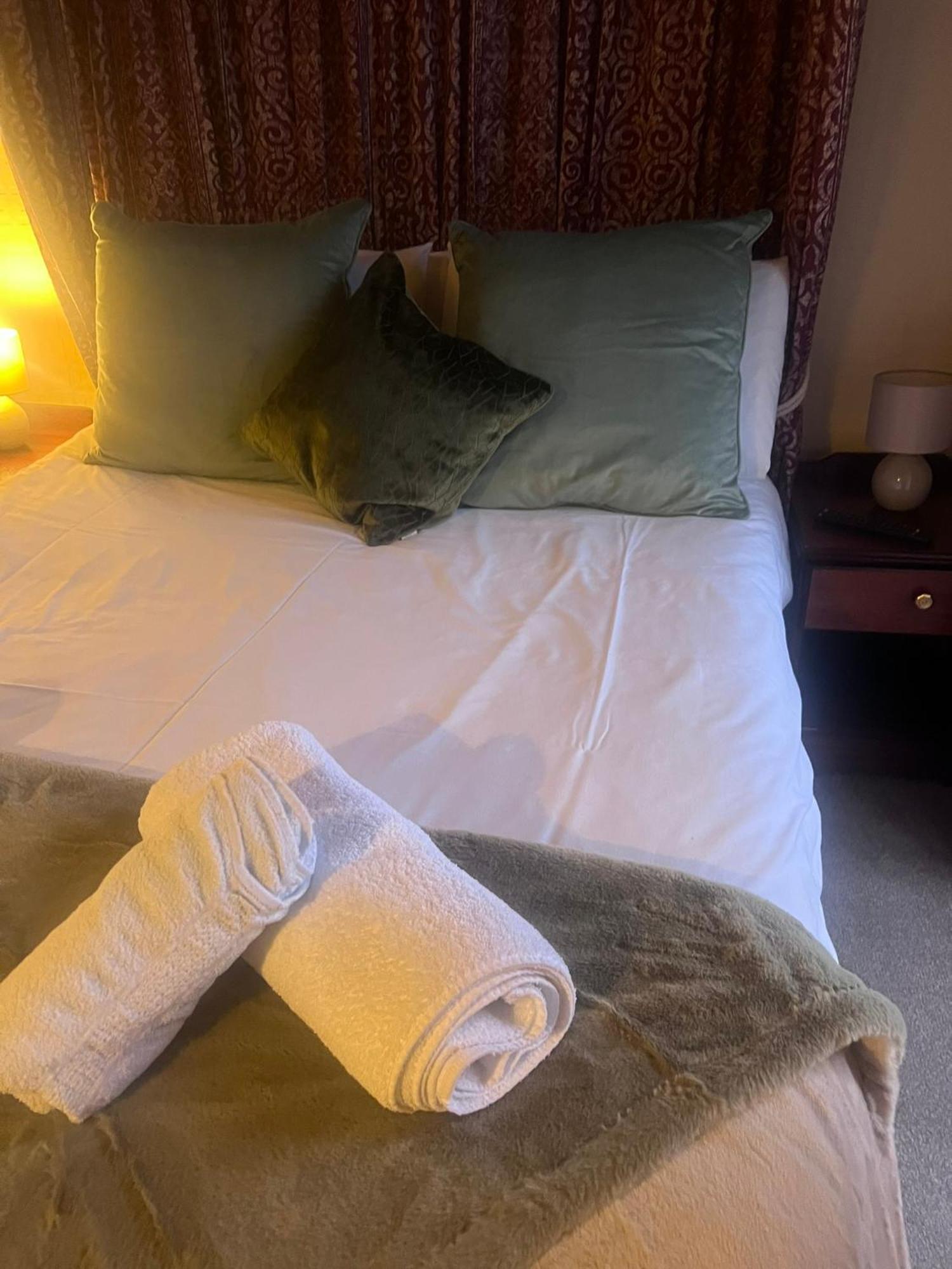 The Crown Hotel لينتون المظهر الخارجي الصورة