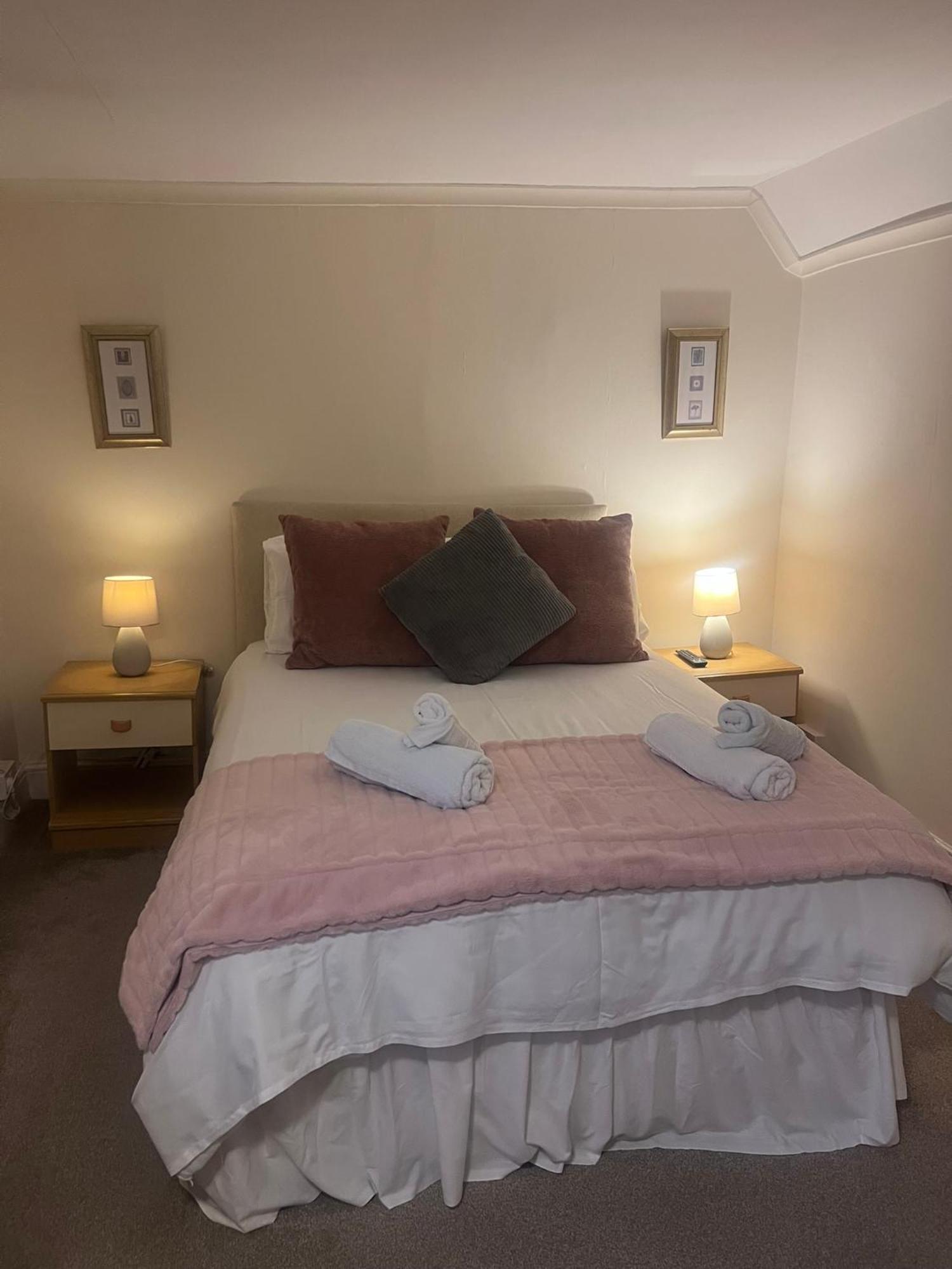 The Crown Hotel لينتون المظهر الخارجي الصورة